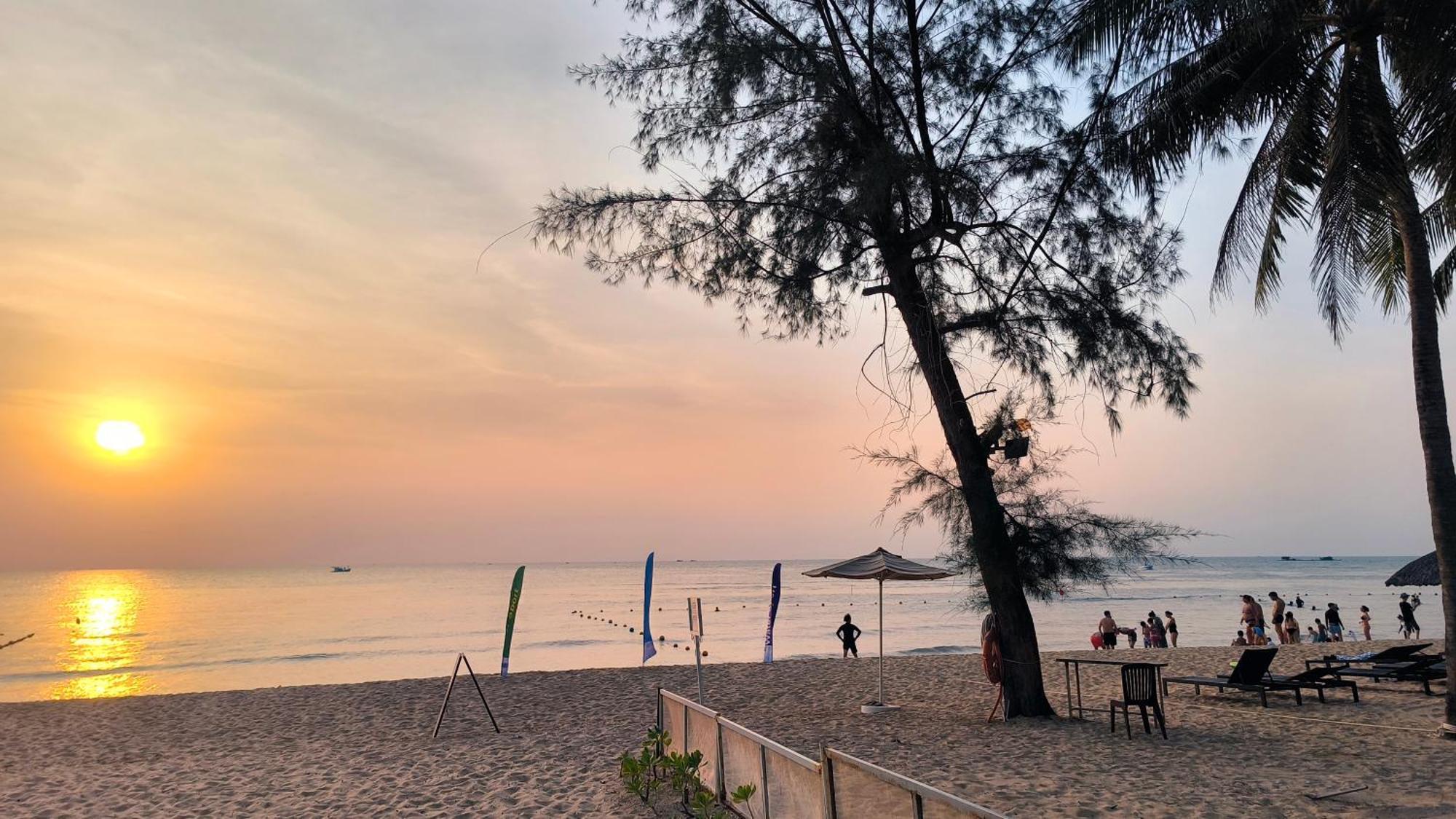 Flora Hotel Phu Quoc Exterior foto